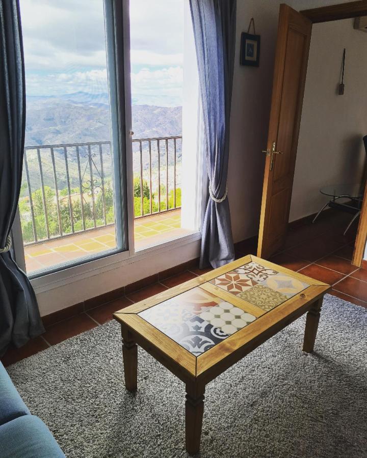Lovely 2 Bed Apartment With Stunning Views & Pool Cómpeta Buitenkant foto