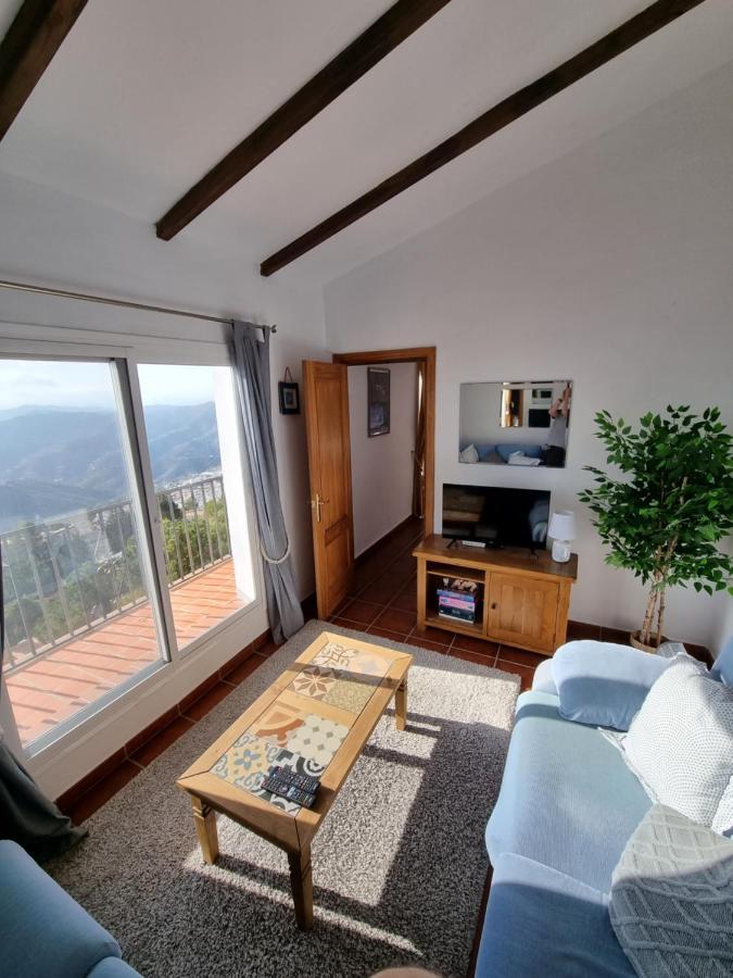 Lovely 2 Bed Apartment With Stunning Views & Pool Cómpeta Buitenkant foto