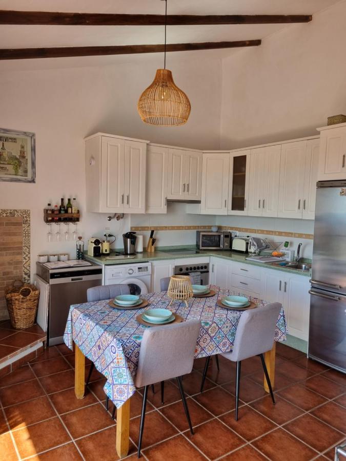 Lovely 2 Bed Apartment With Stunning Views & Pool Cómpeta Buitenkant foto